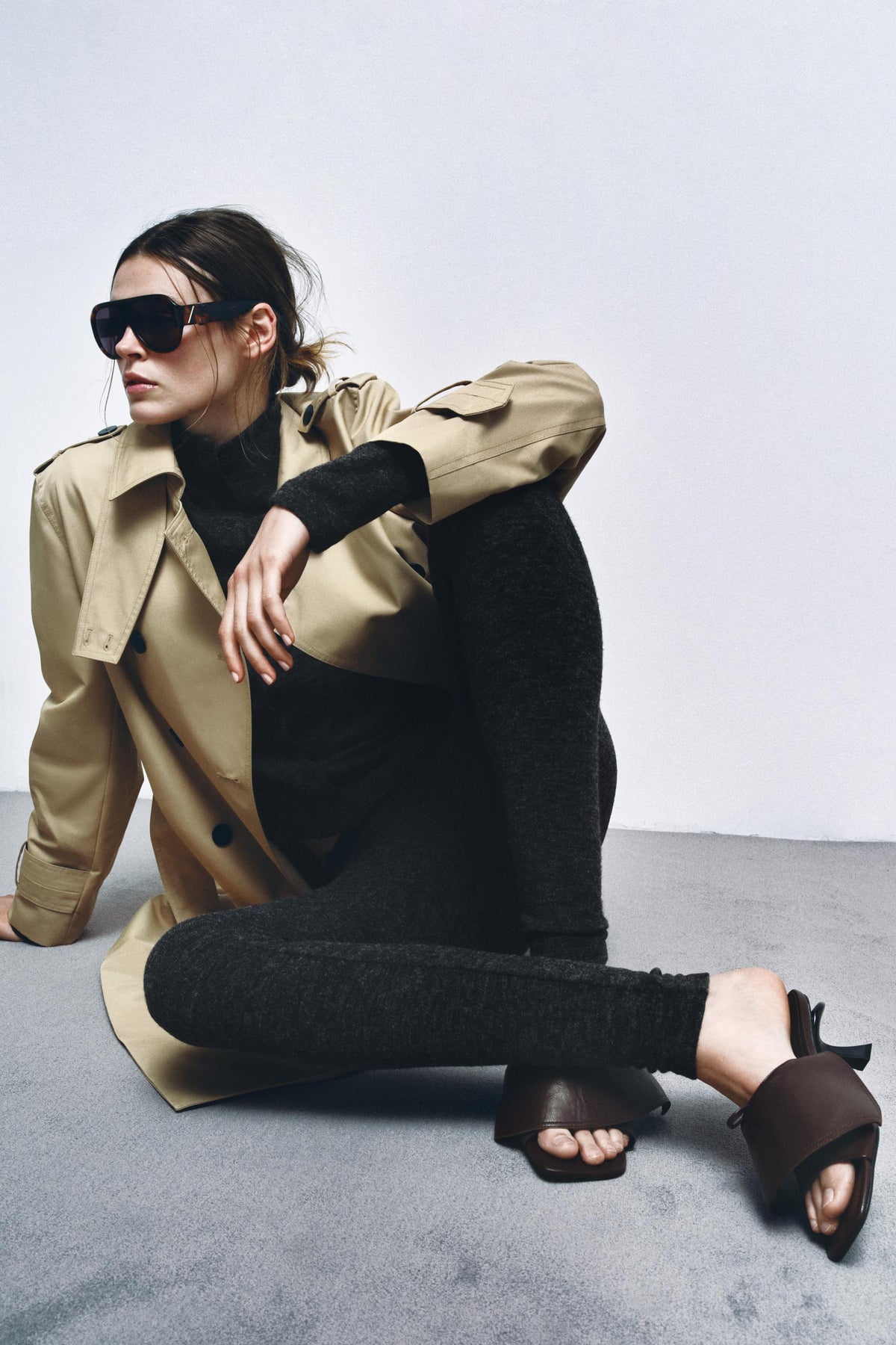 LEATHER KITTEN-HEEL SANDALS