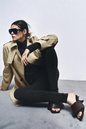 LEATHER KITTEN-HEEL SANDALS