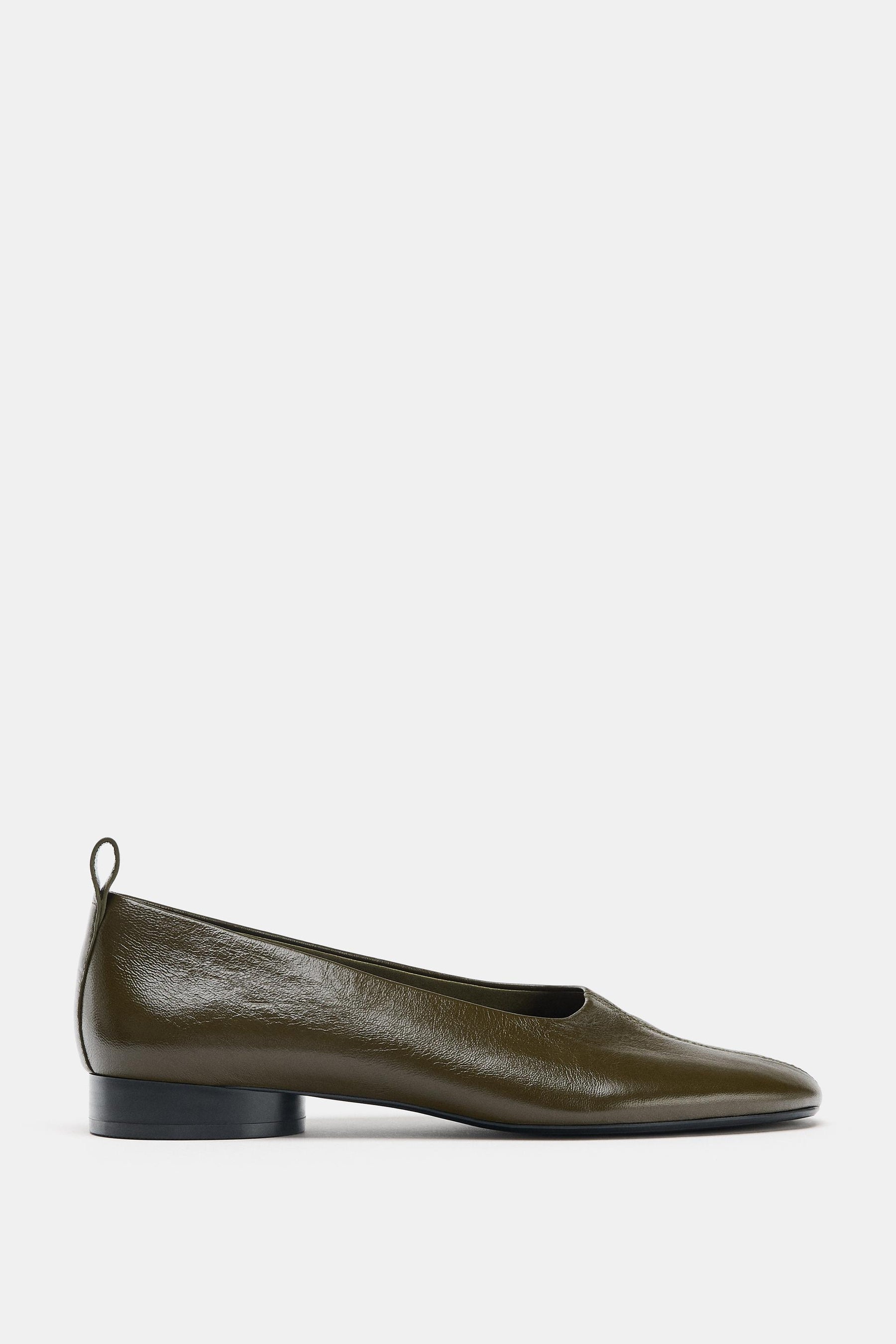 LOW-HEEL LEATHER BALLERINAS
