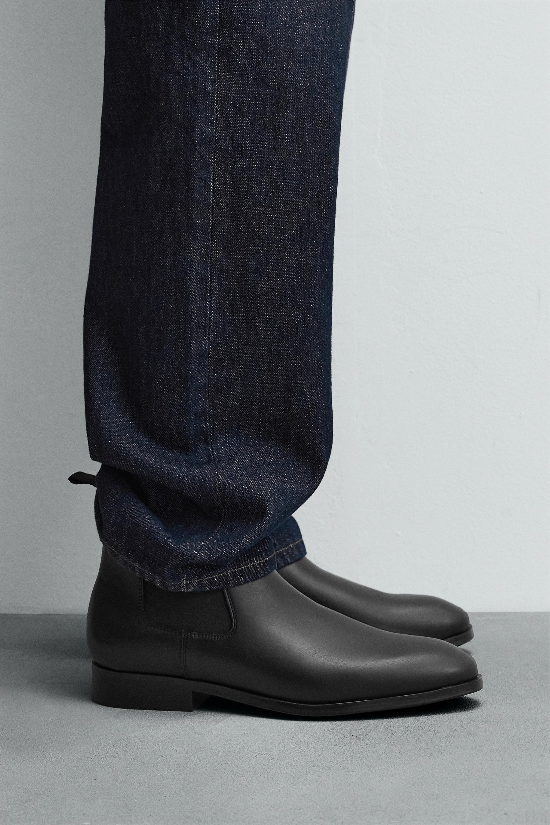 POINTED CHELSEA BOOTS - Image 1
