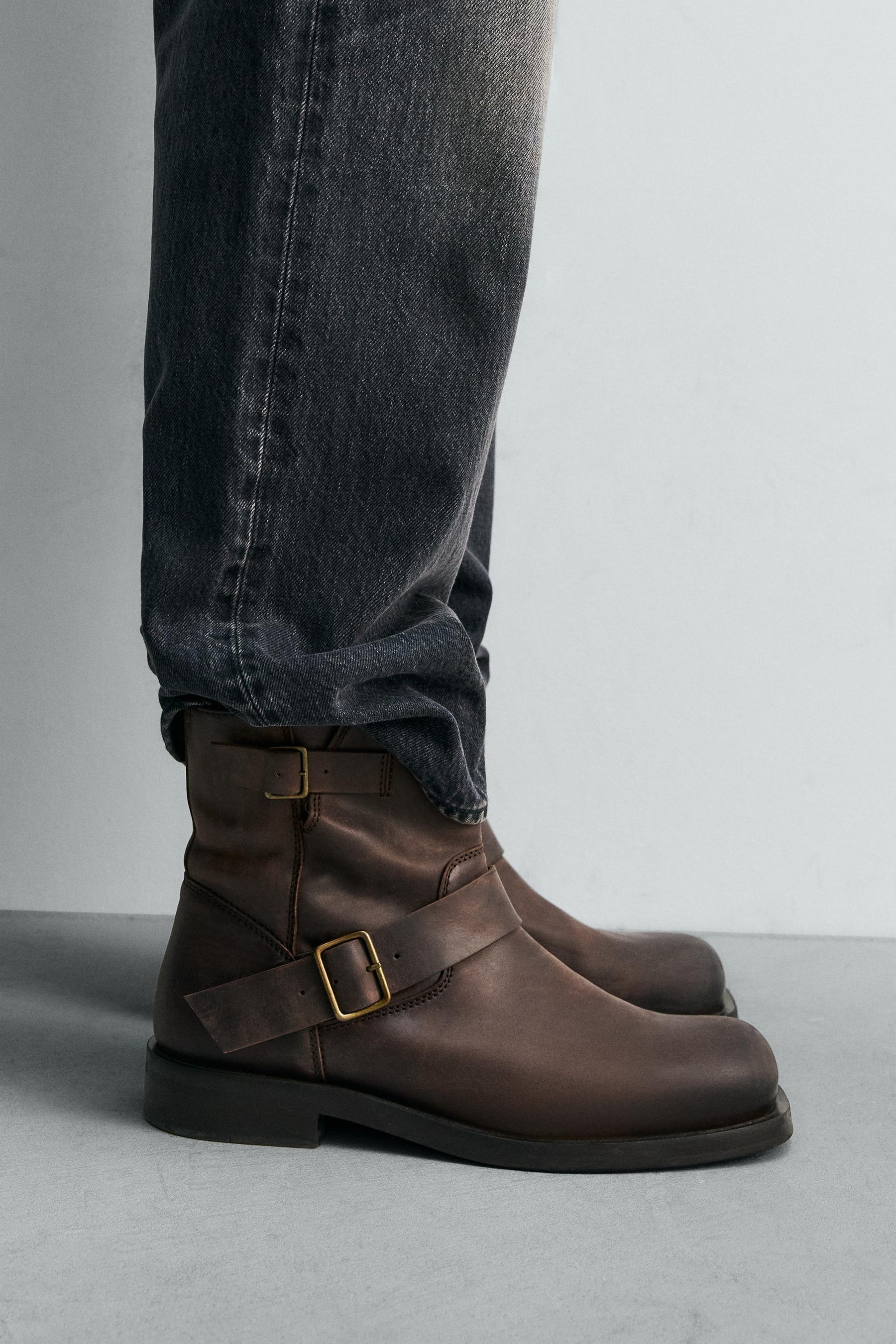 BUCKLE LEATHER BOOT LIMITED EDITION - Image 1