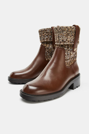 Ankle boots, flat sock.