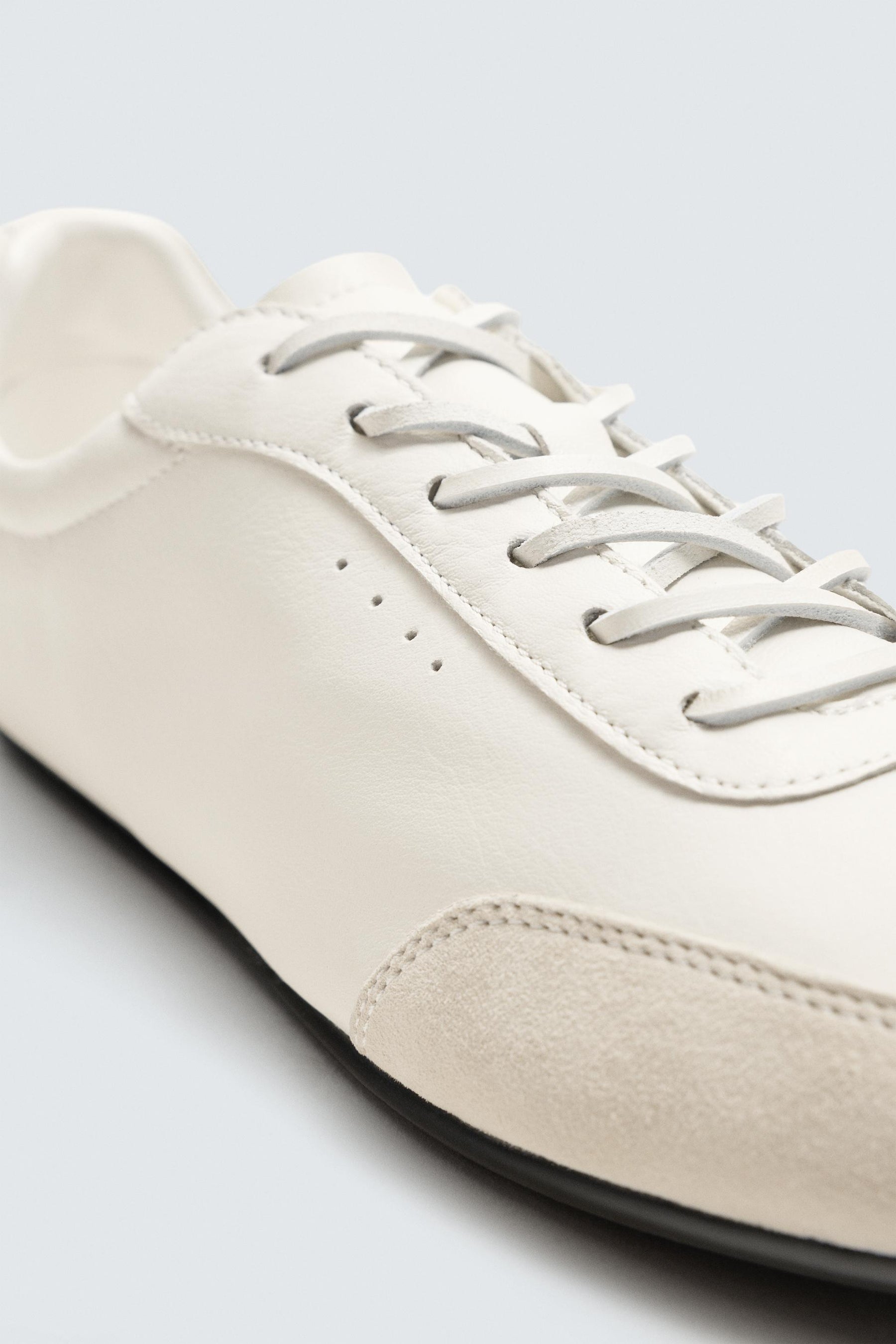 LIMITED EDITION LEATHER TRAINERS - Image 5