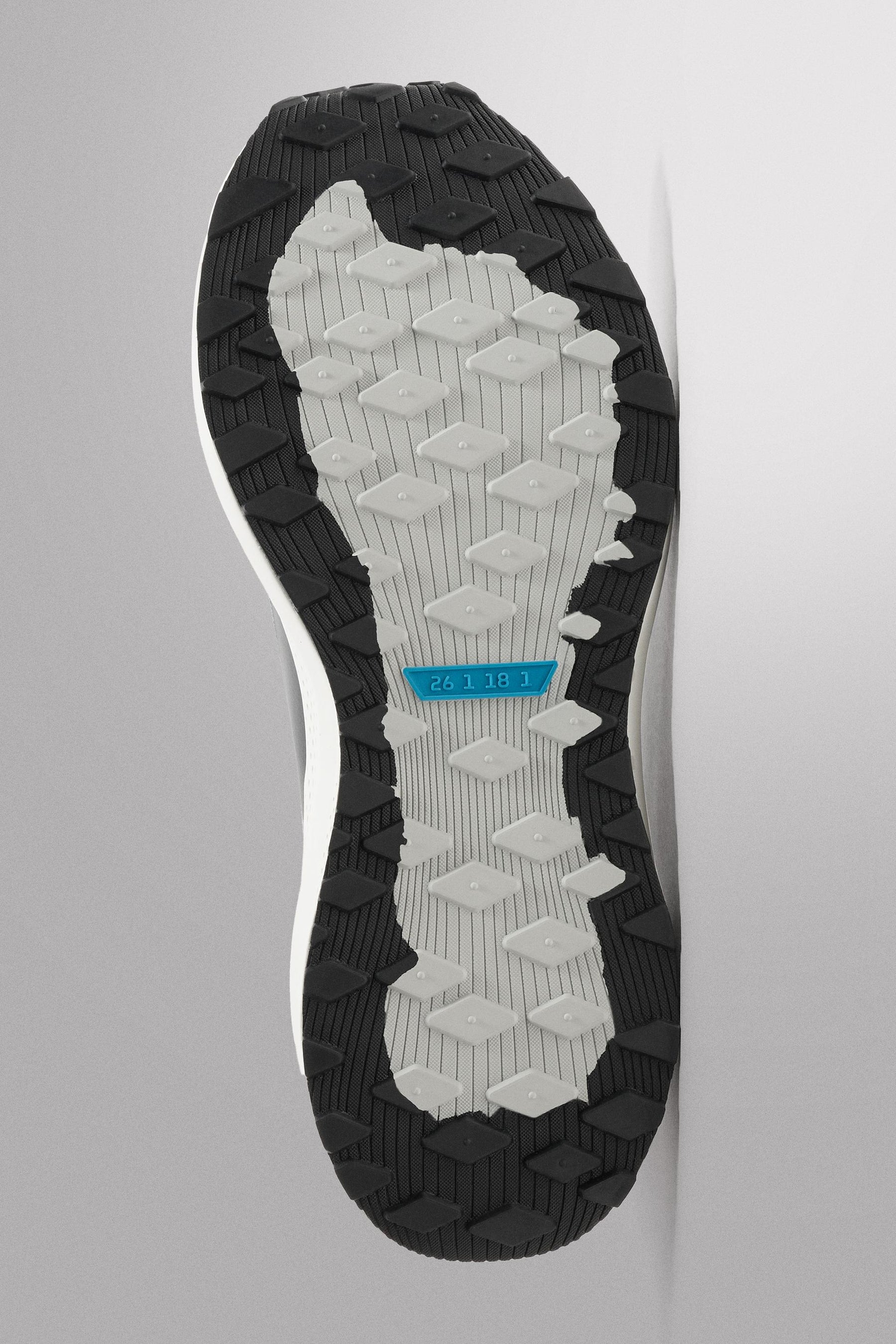 RUNNING SHOE - Image 5