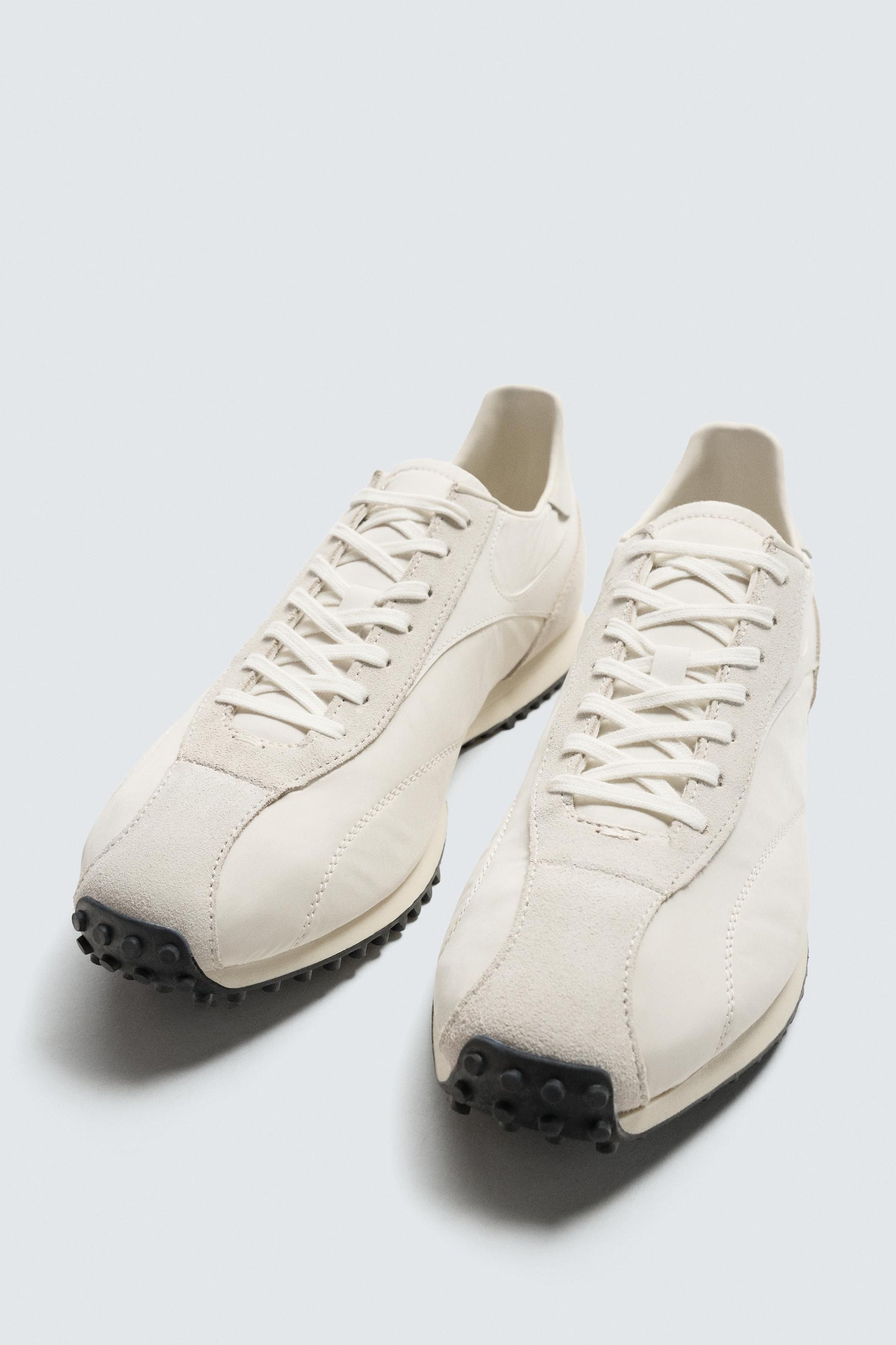 NYLON LIMITED EDITION TRAINERS - Image 5
