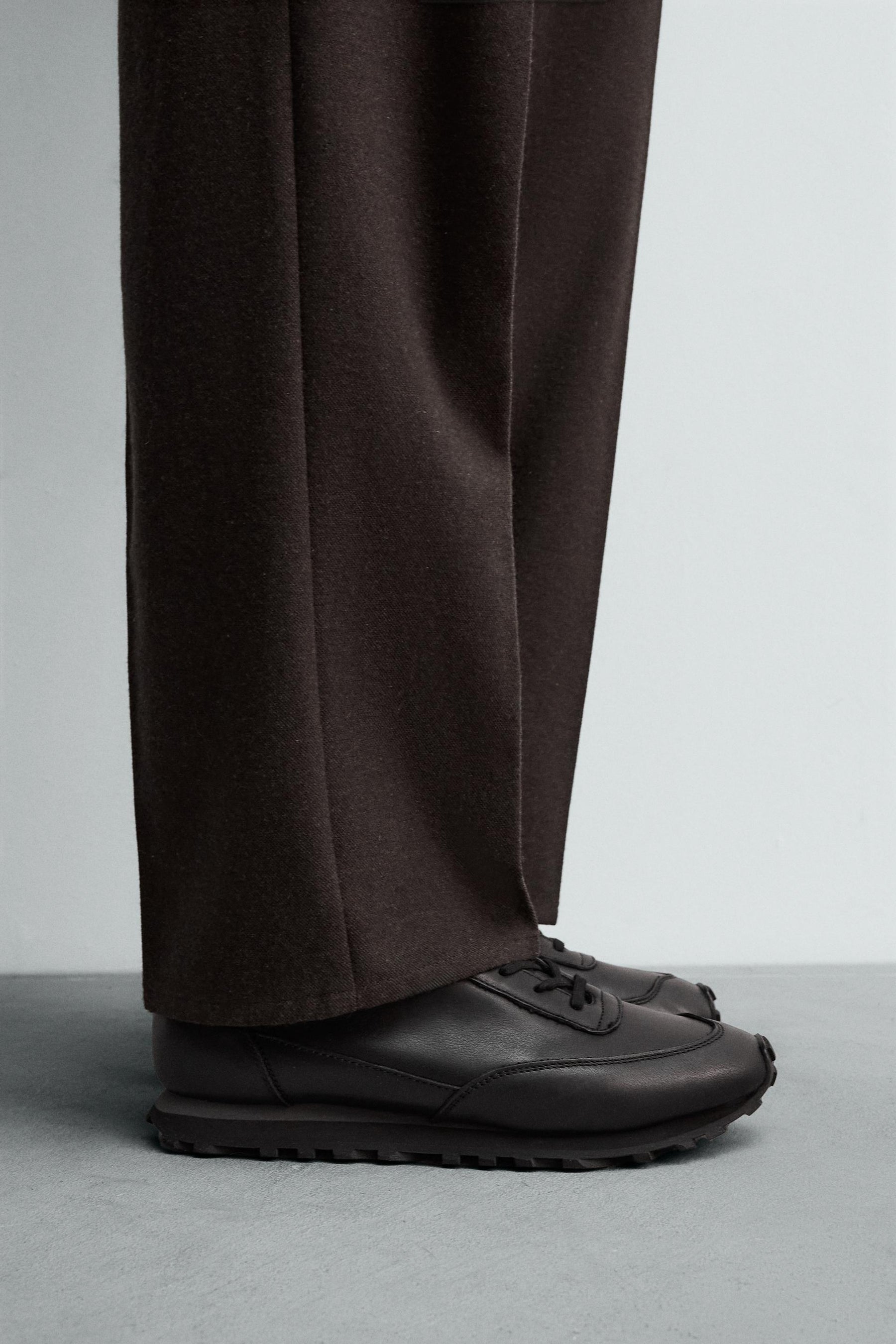 CASUAL LEATHER TRAINERS - Image 1