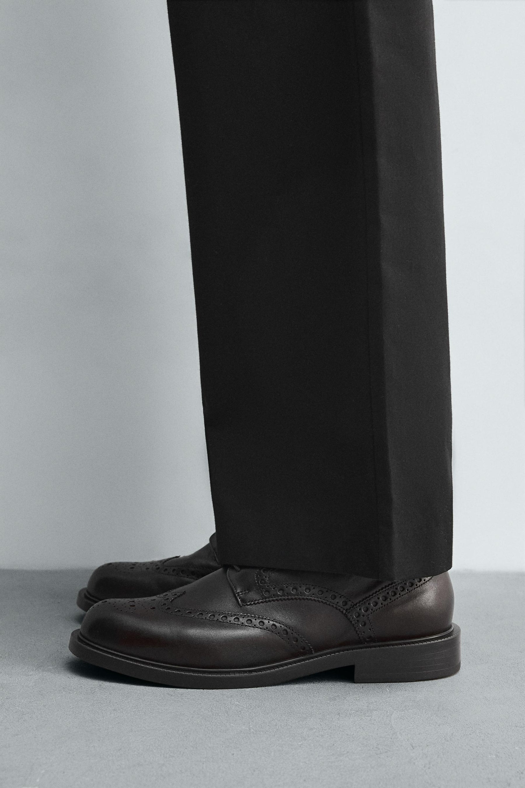 LEATHER DRESS SHOES - Image 1