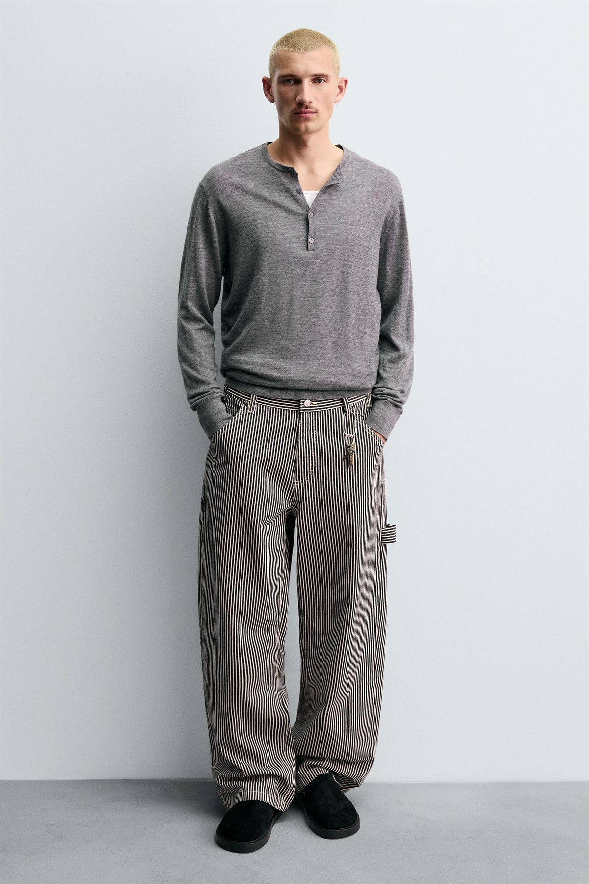 LEATHER BUCKLE CLOGS - Image 2