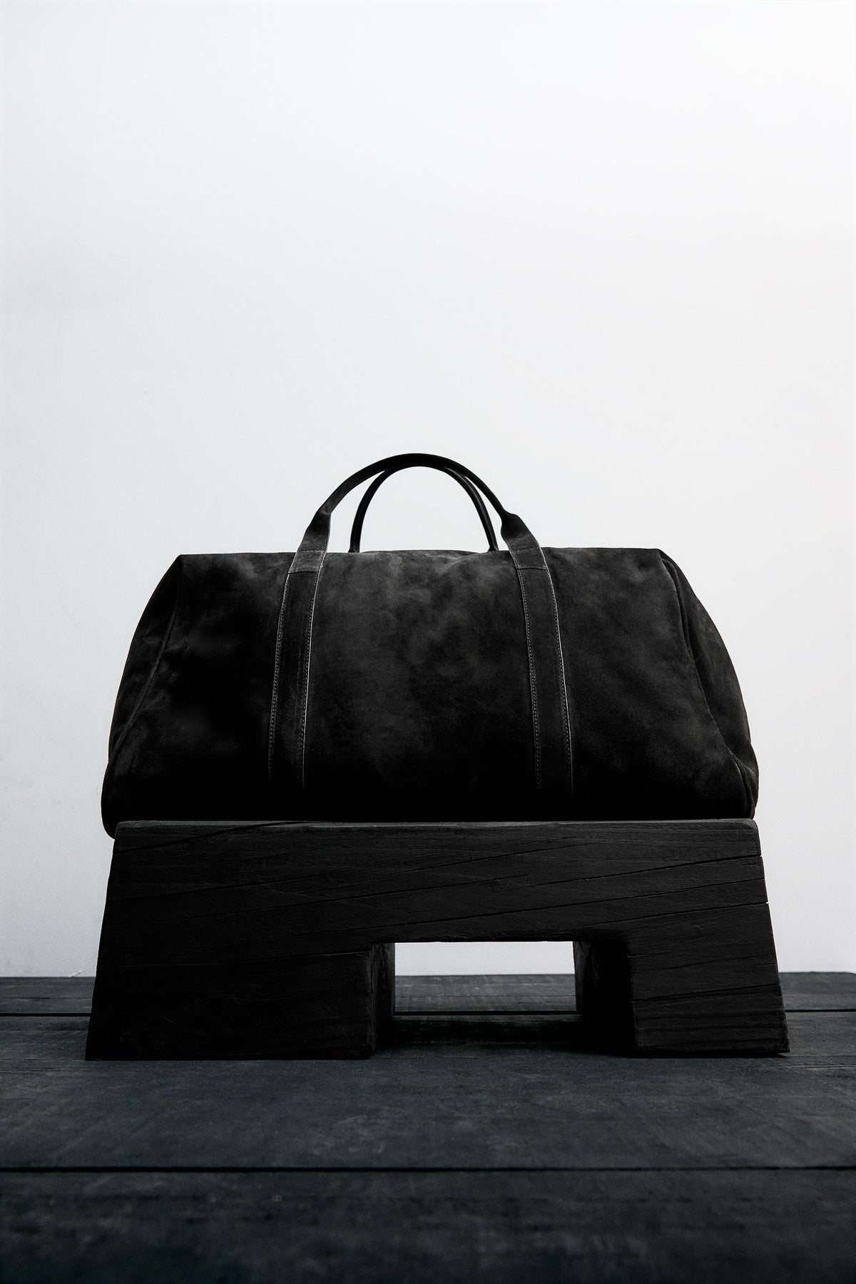 LEATHER TRAVEL BAG LIMITED EDITION - Image 2
