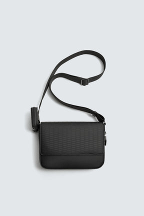 RUBBERISED TEXTURED CROSSBODY BAG - Image 3