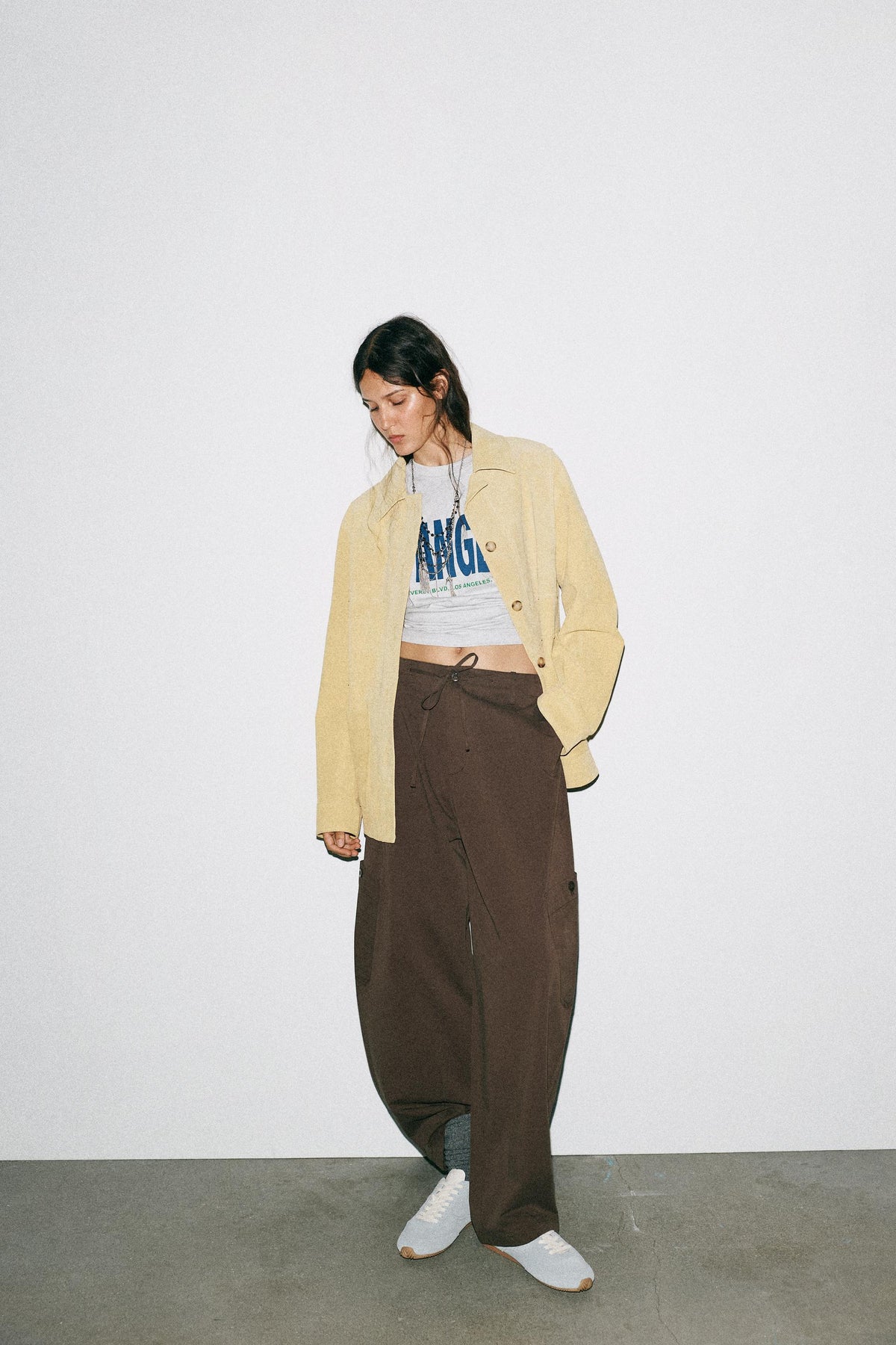 CONTRAST LEATHER TRAINERS