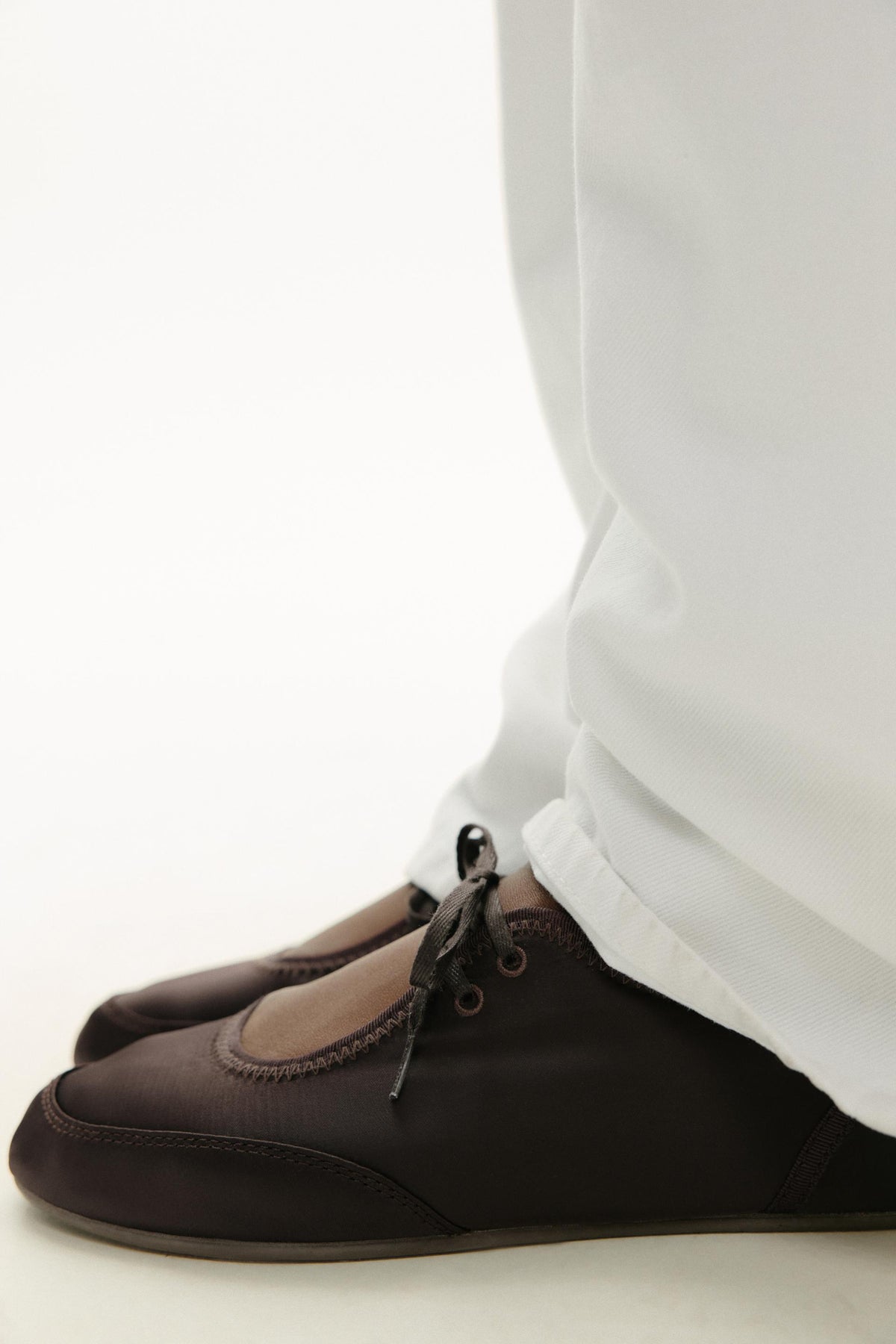 Laced sports ballerina