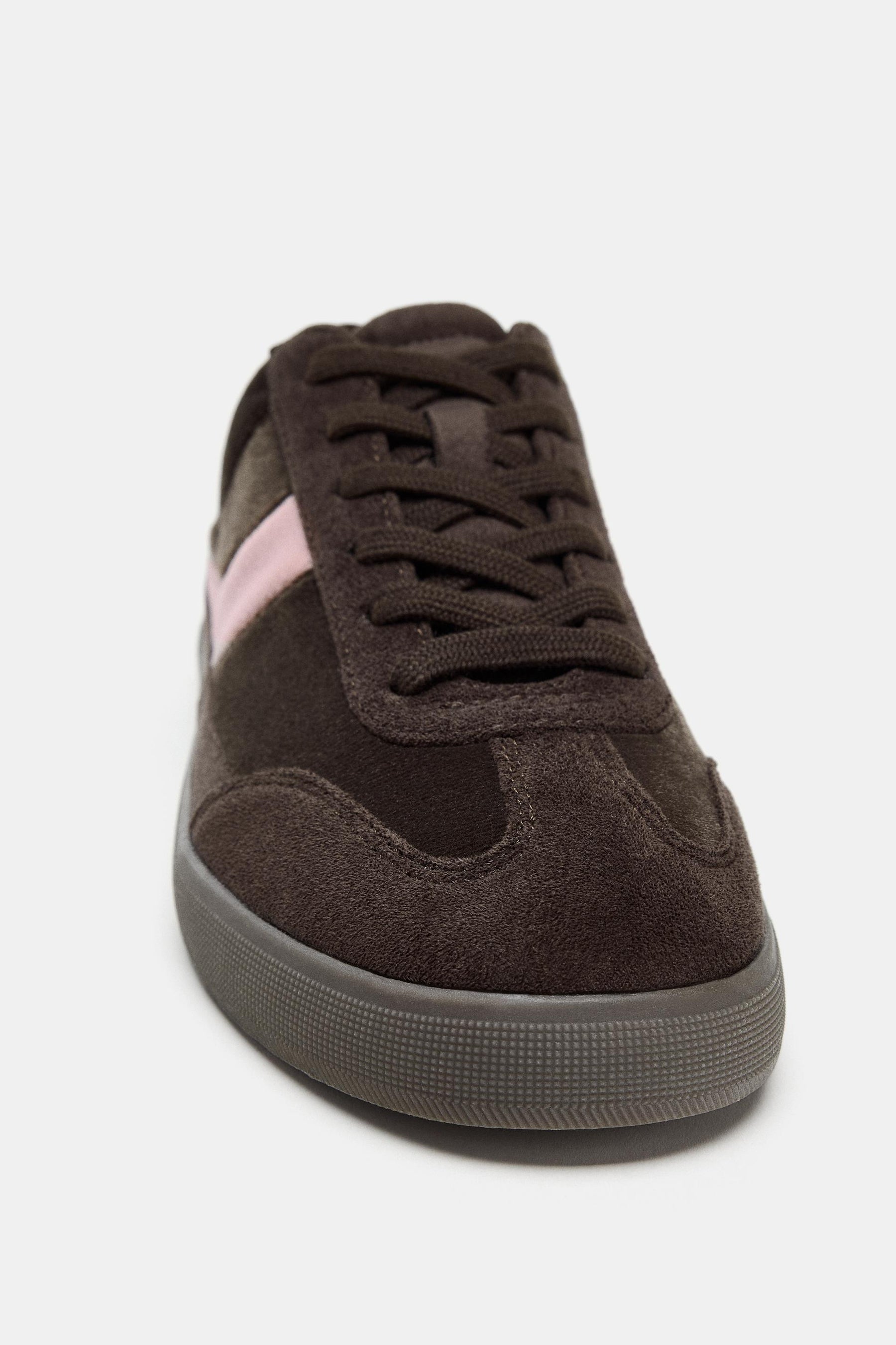 CONTRAST ATHLETIC TRAINERS