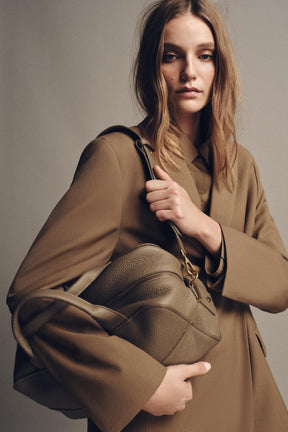 EXTENDED LEATHER BAG