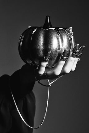 METALLIC EFFECT CLUTCH